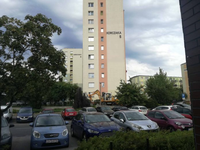 Chodnik przy ul. Korczaka Chodnik przy ul. Korczaka