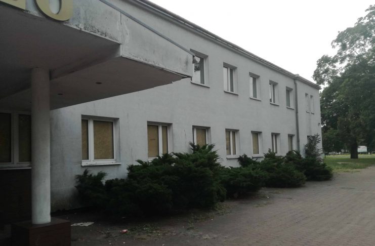 Front Hotelu Apollo w Bydgoszczy - prawa strona. Front Hotelu Apollo w Bydgoszczy - prawa strona.