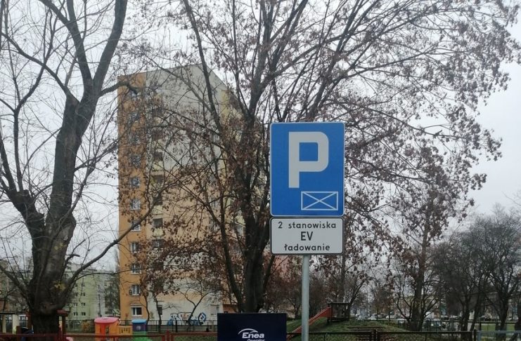Stacja ładowania samochodów elektrycznych Stacja ładowania samochodów elektrycznych
