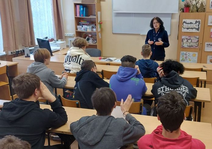 Cykl spotkań na temat uzależnień Cykl spotkań na temat uzależnień
