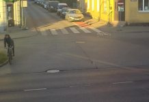 Poszukiwany rowerzysta – uszkodził samochód marki Nissan Poszukiwany rowerzysta - uszkodził samochód marki Nissan