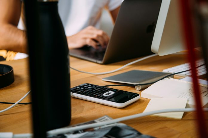 Czym jest system księgowości online?