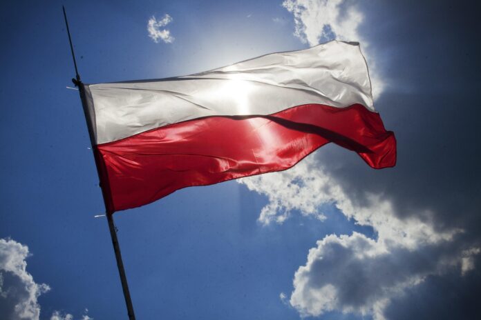 kaboompics-flag-792067_1920 Święto Flagi Państwowej 2 maja – historia, znaczenie i zwyczaje