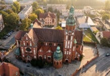 Burza wokół dzwonów przy ul. Świętej Trójcy: Manipulacja, emocje i fakty. Co naprawdę wydarzyło się w bydgoskiej parafii? Burza wokół dzwonów przy ul. Świętej Trójcy