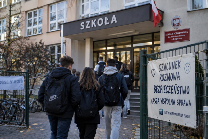 Designer Incydenty szkolne na Błoniu. Mieszkańcy zwracają uwagę na nowe wyzwania